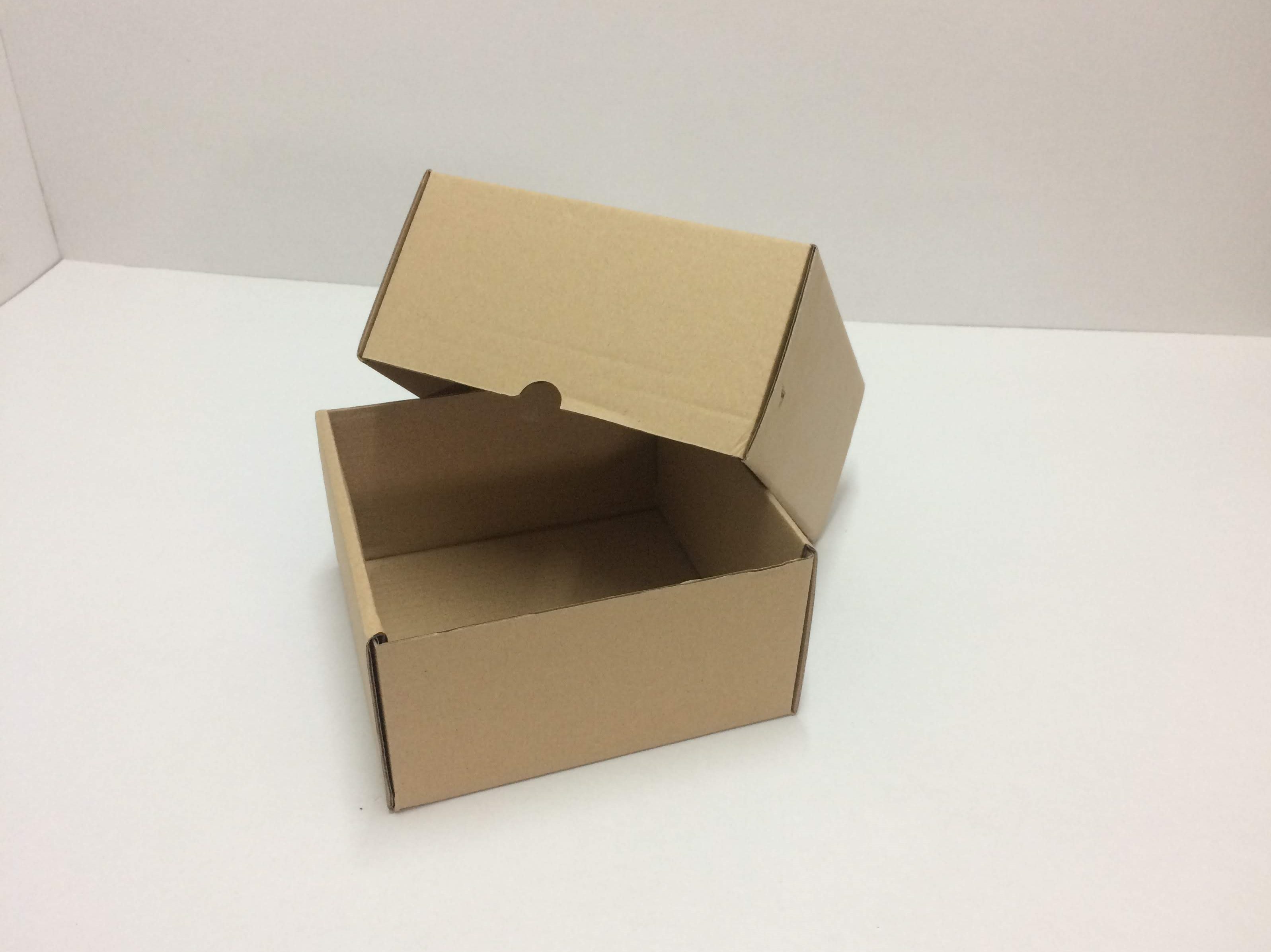 poštová krabica VRCH+DNO 210x210x110mm  3VLB , 10ks/balenie , č.154